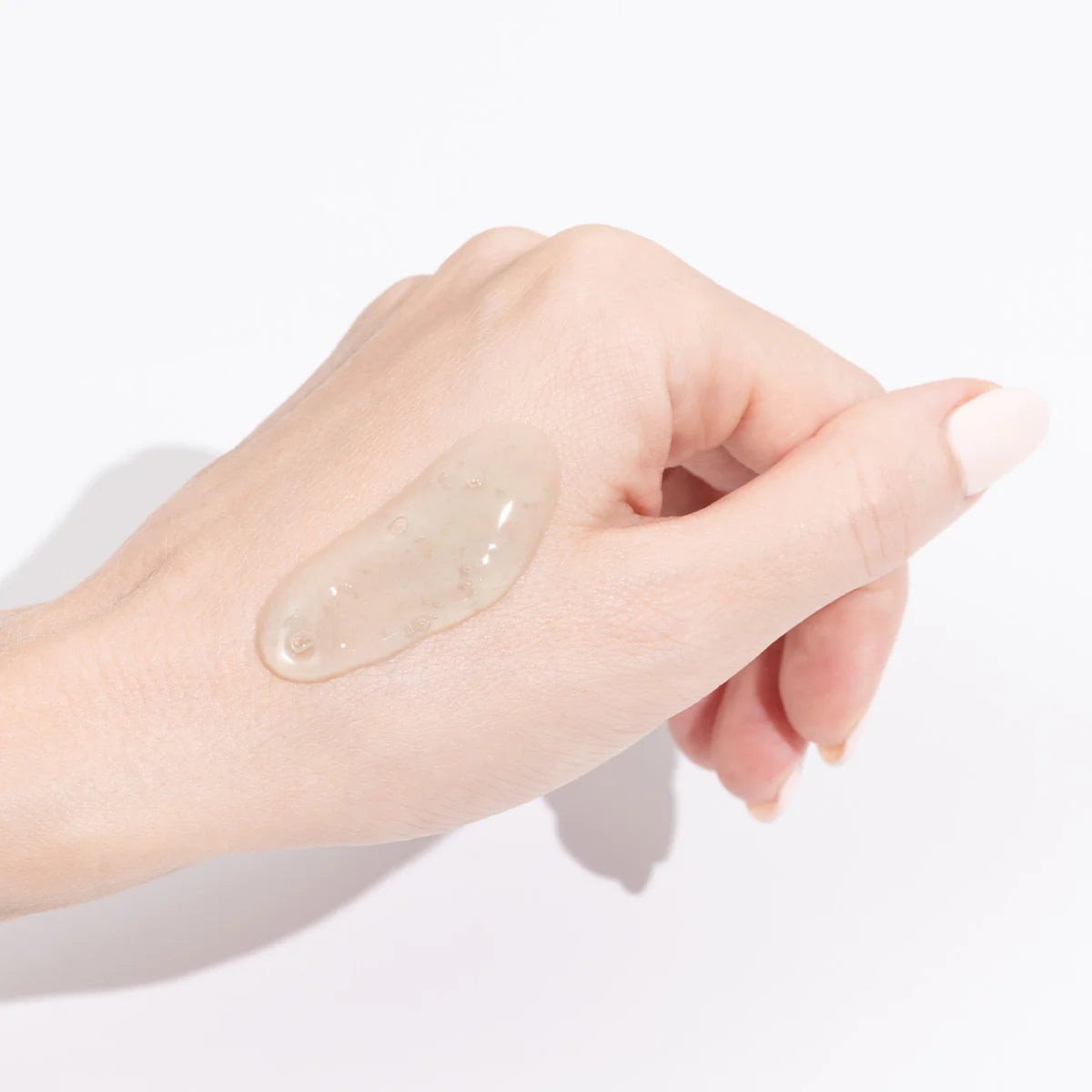Sun Skills AFTERSUN GEL on hand